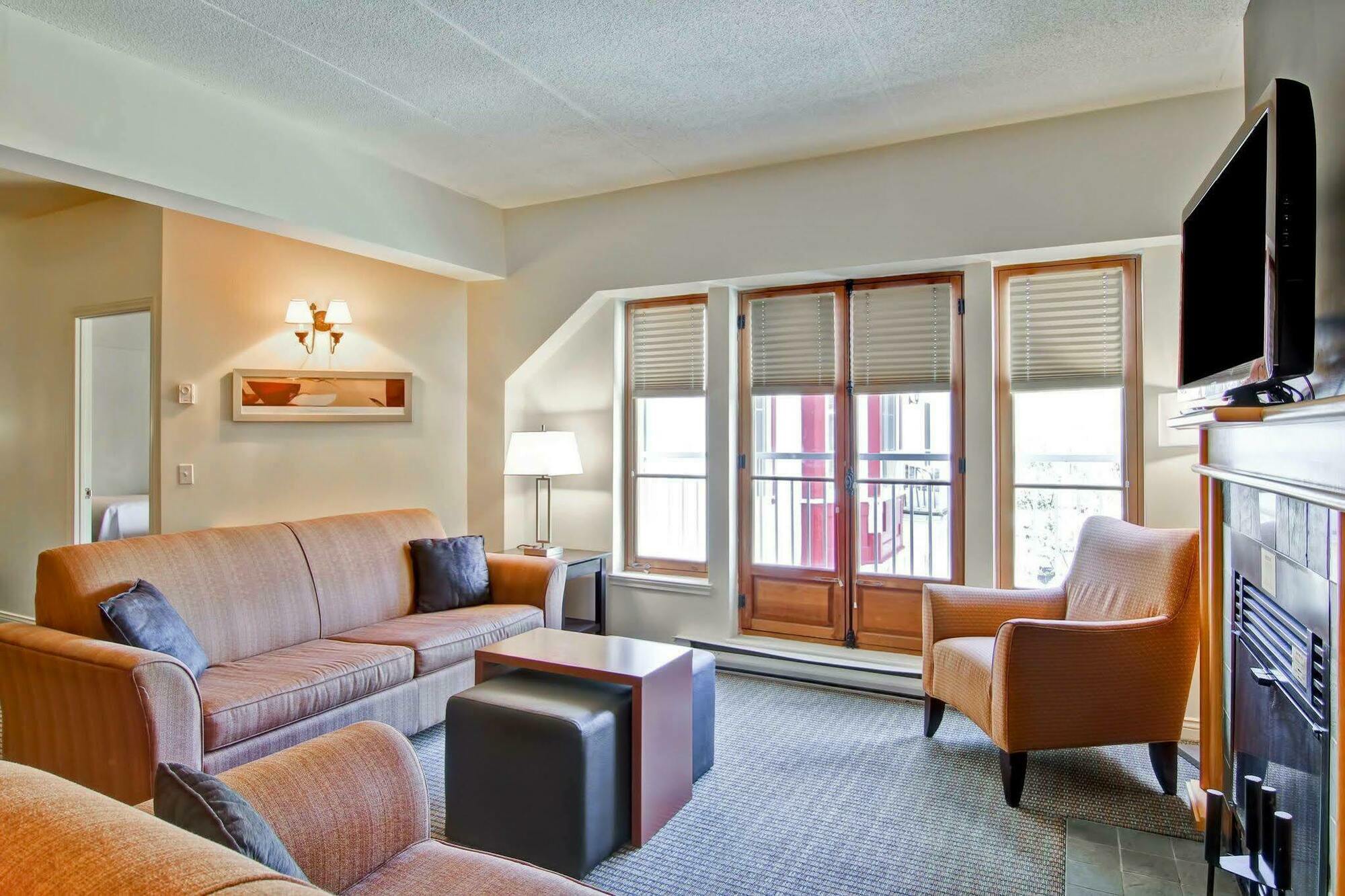 Homewood Suites By Hilton Mont-Tremblant Resort Exterior foto